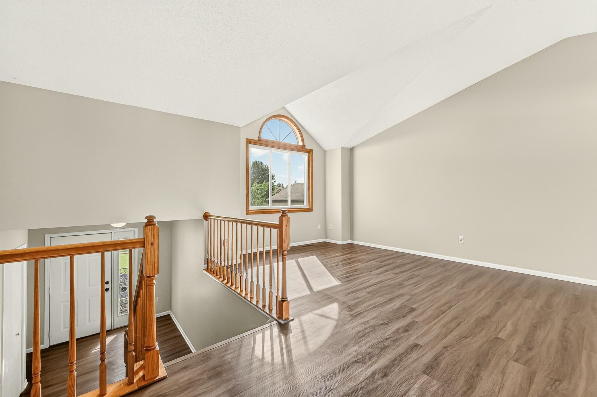 5319 Highgrove Lane Northwest Rochester, MN 55901 - Photo 3 of 30