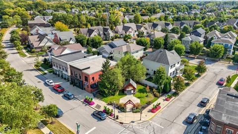 $250,000 | 6483 West Deerfield Court, Zionsville, IN 46077