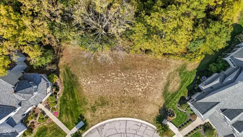 $250,000 | 6483 West Deerfield Court, Zionsville, IN 46077