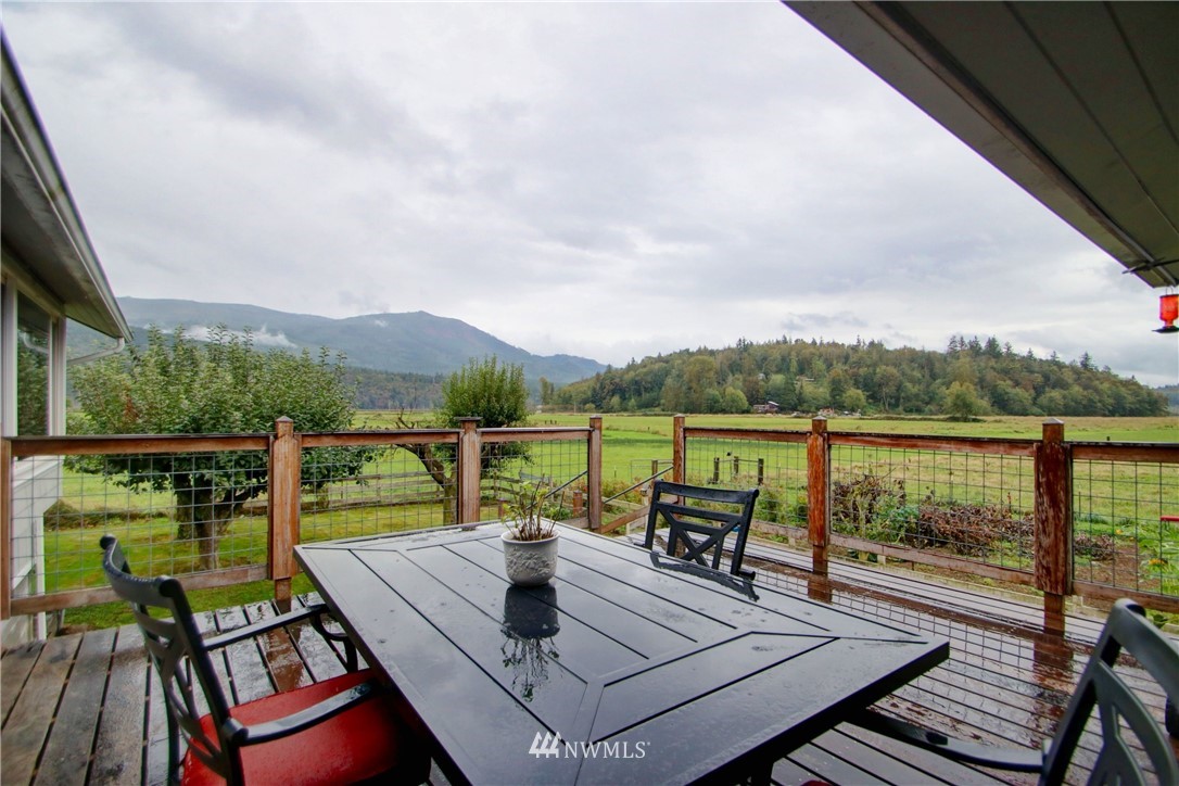 13278 Beaver Lake Road Mount Vernon, WA 98273 - Photo 8 of 40 Gallery Image 8