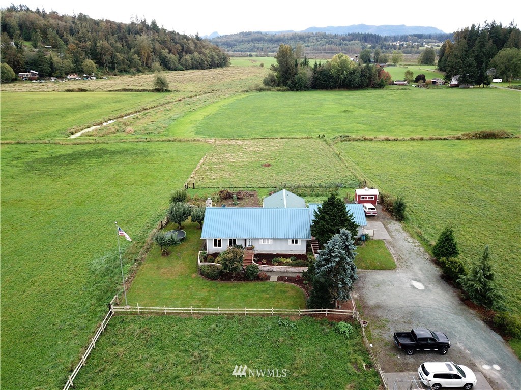 13278 Beaver Lake Road Mount Vernon, WA 98273 - Photo 10 of 40 Gallery Image 10