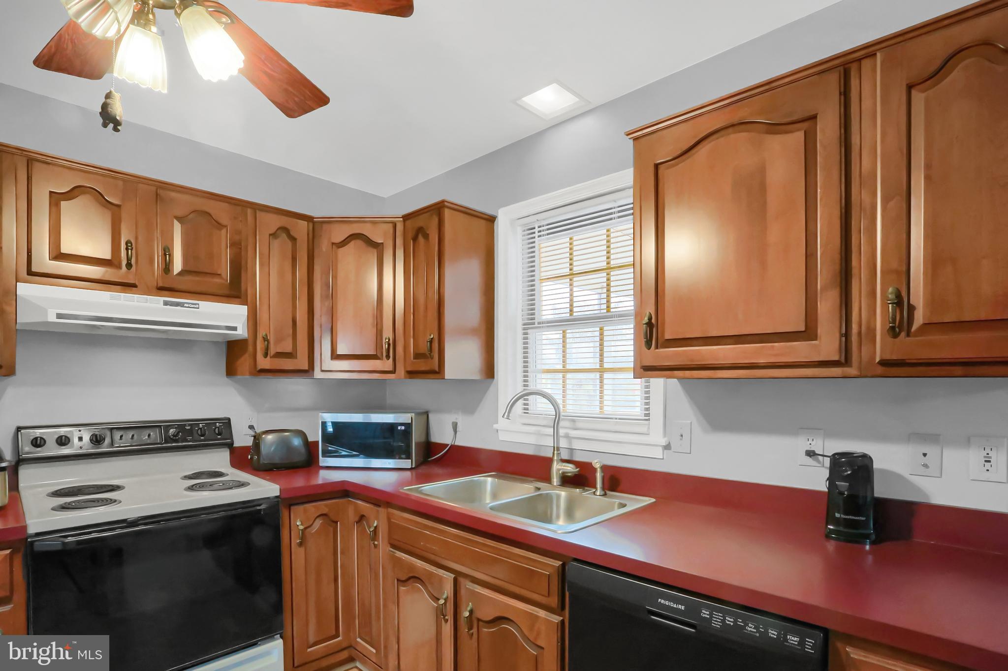 108 Fairlane Road Valley View, PA 17983 - Photo 11 of 39 Gallery Image 11
