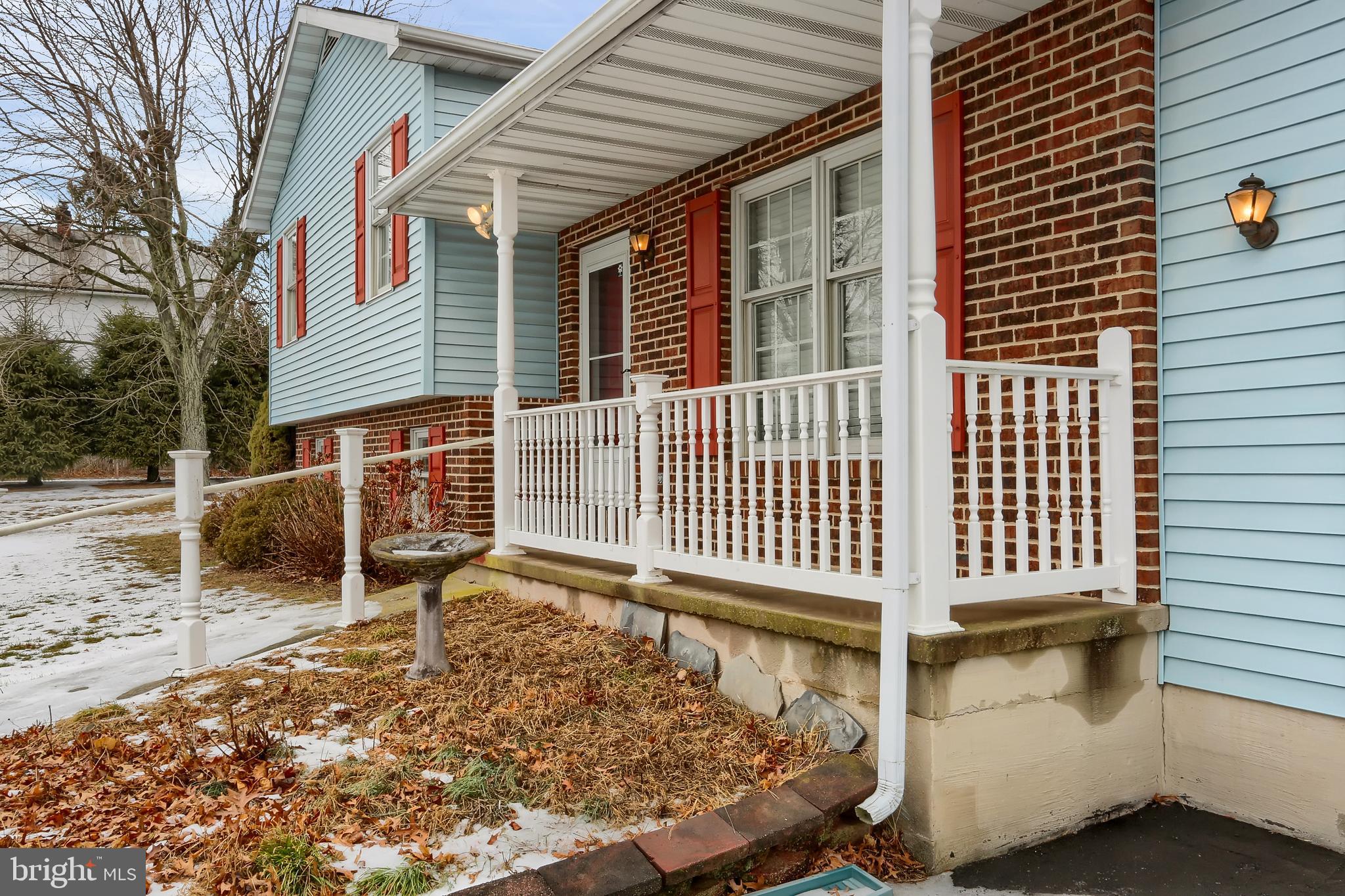 108 Fairlane Road Valley View, PA 17983 - Photo 3 of 39 Gallery Image 3