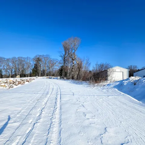 $139,900 | 5 Grindstone Road, Medway, ME 04460