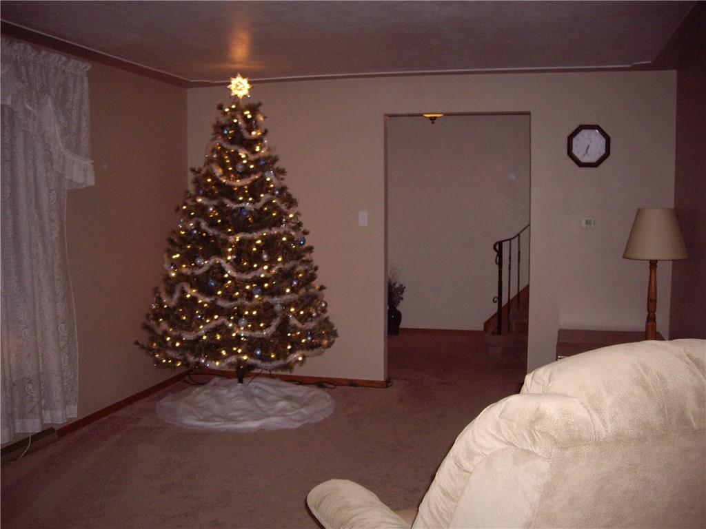 621 McGovern Road Houston, PA 15342 - Photo 3 of 14 Gallery Image 3