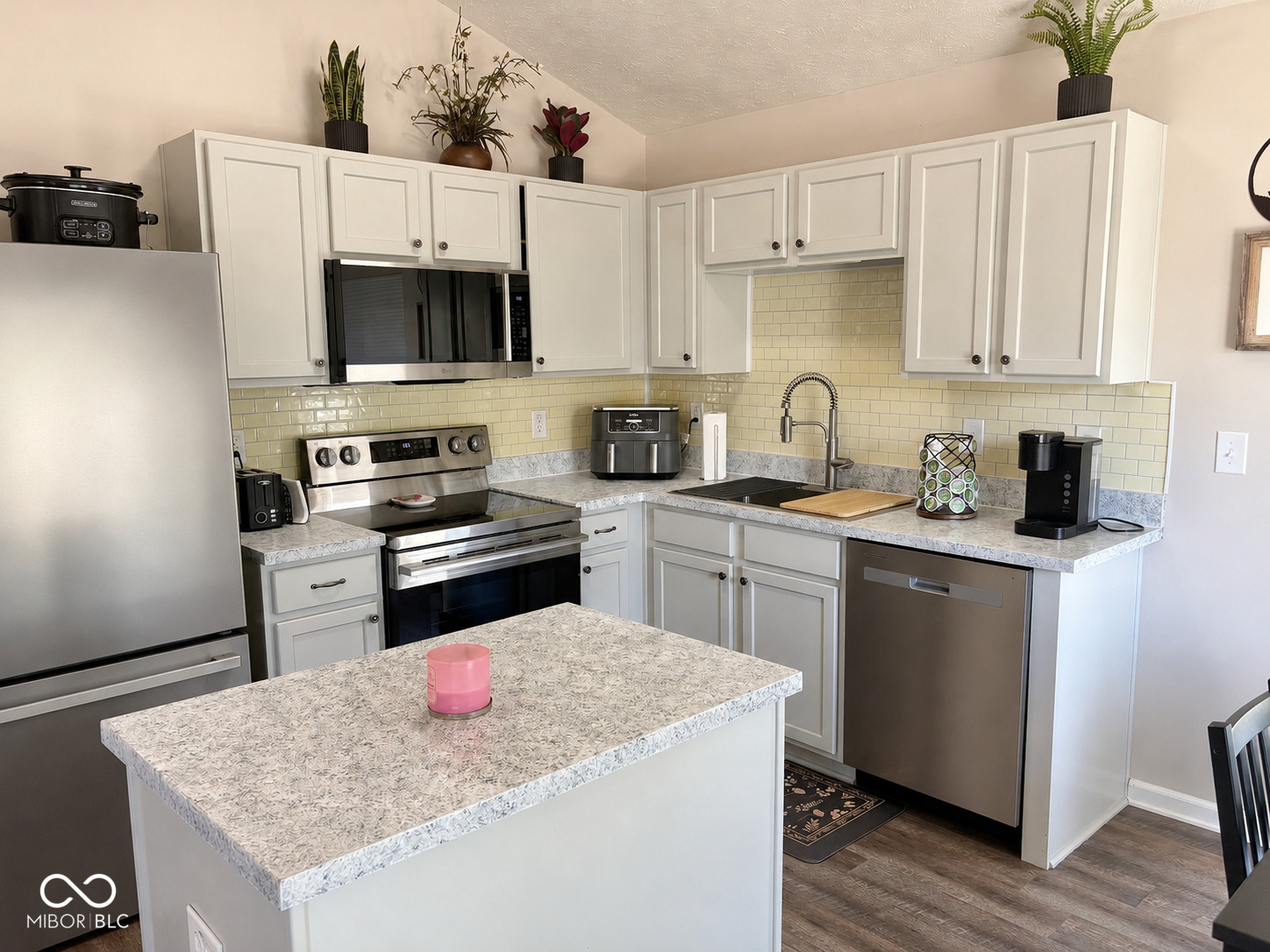 12245 Pebble Street, Unit 600 Fishers, IN 46038 - Photo 9 of 39