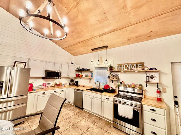 $355,500 | 1614 Highway 583, Jayess, MS 39641