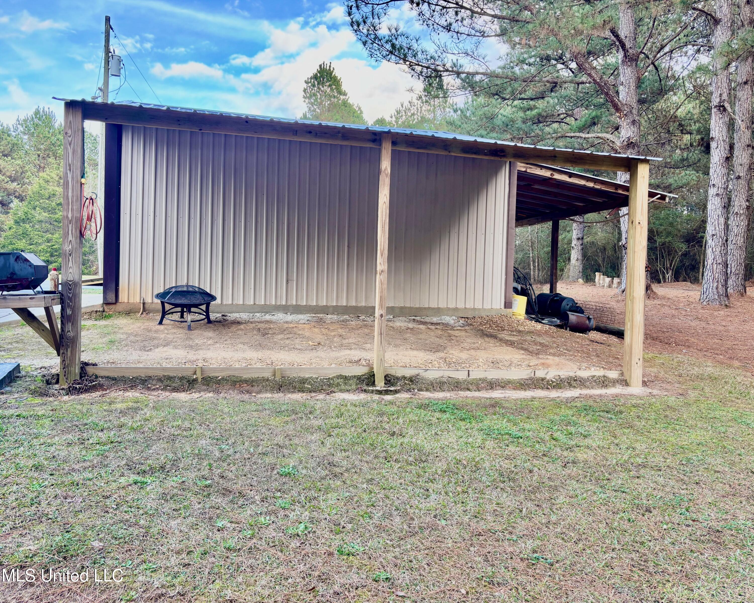 1614 Highway 583 Jayess, MS 39641 - Photo 26 of 37 IMG_1279