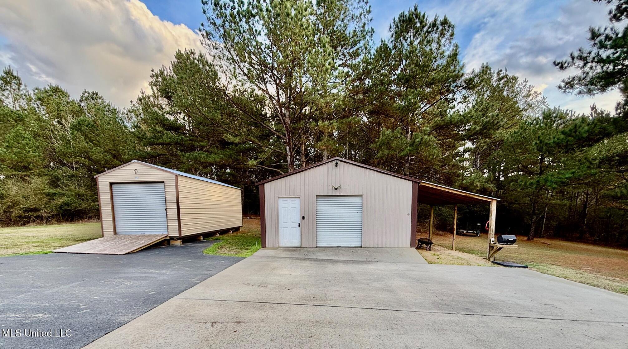 1614 Highway 583 Jayess, MS 39641 - Photo 4 of 37 IMG_1282