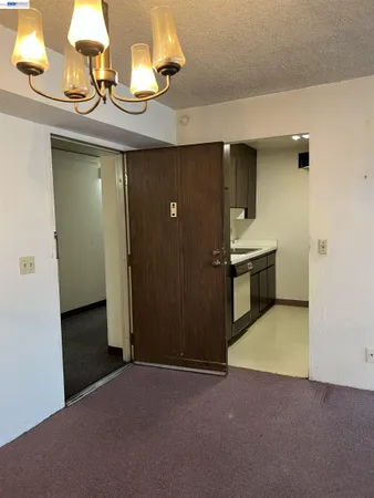 $325,000 | 801 Franklin Street, Unit 707, Oakland, CA 94607