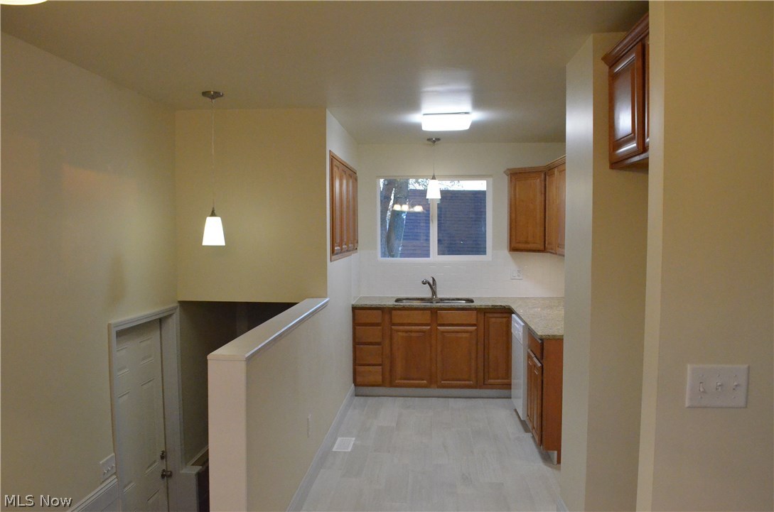 3011 Ridge Road Warren, OH 44484 - Photo 16 of 33 Gallery Image 16