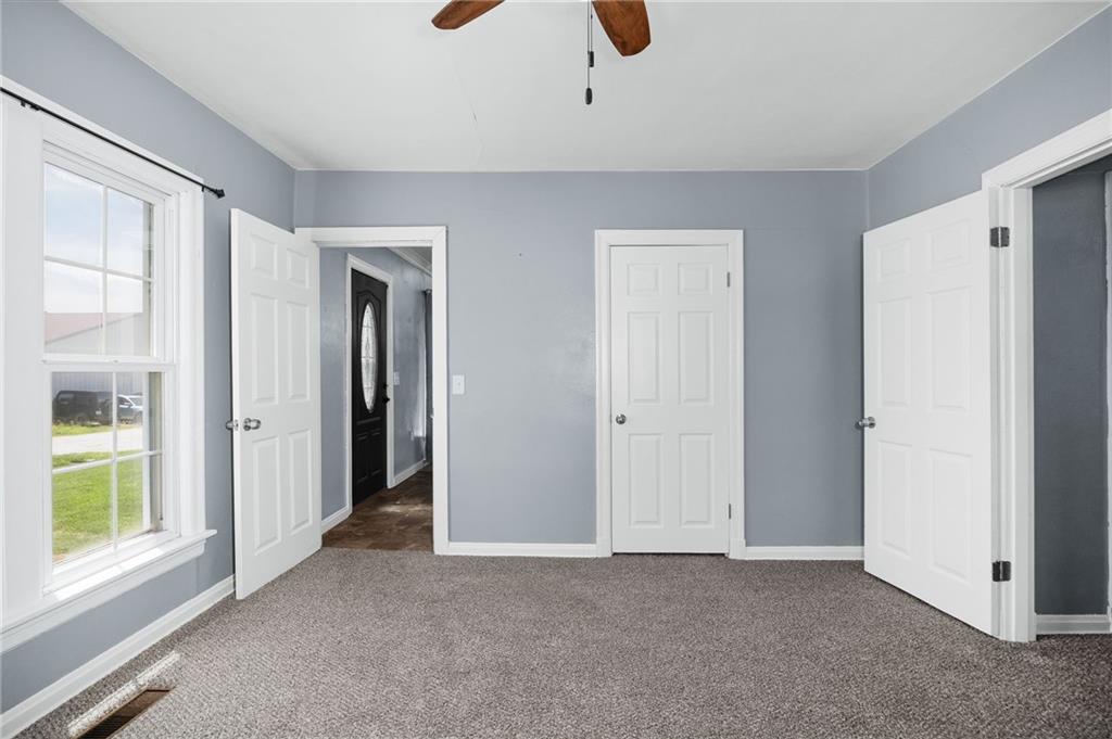 109 East Chestnut Street Hamilton, MO 64644 - Photo 22 of 37