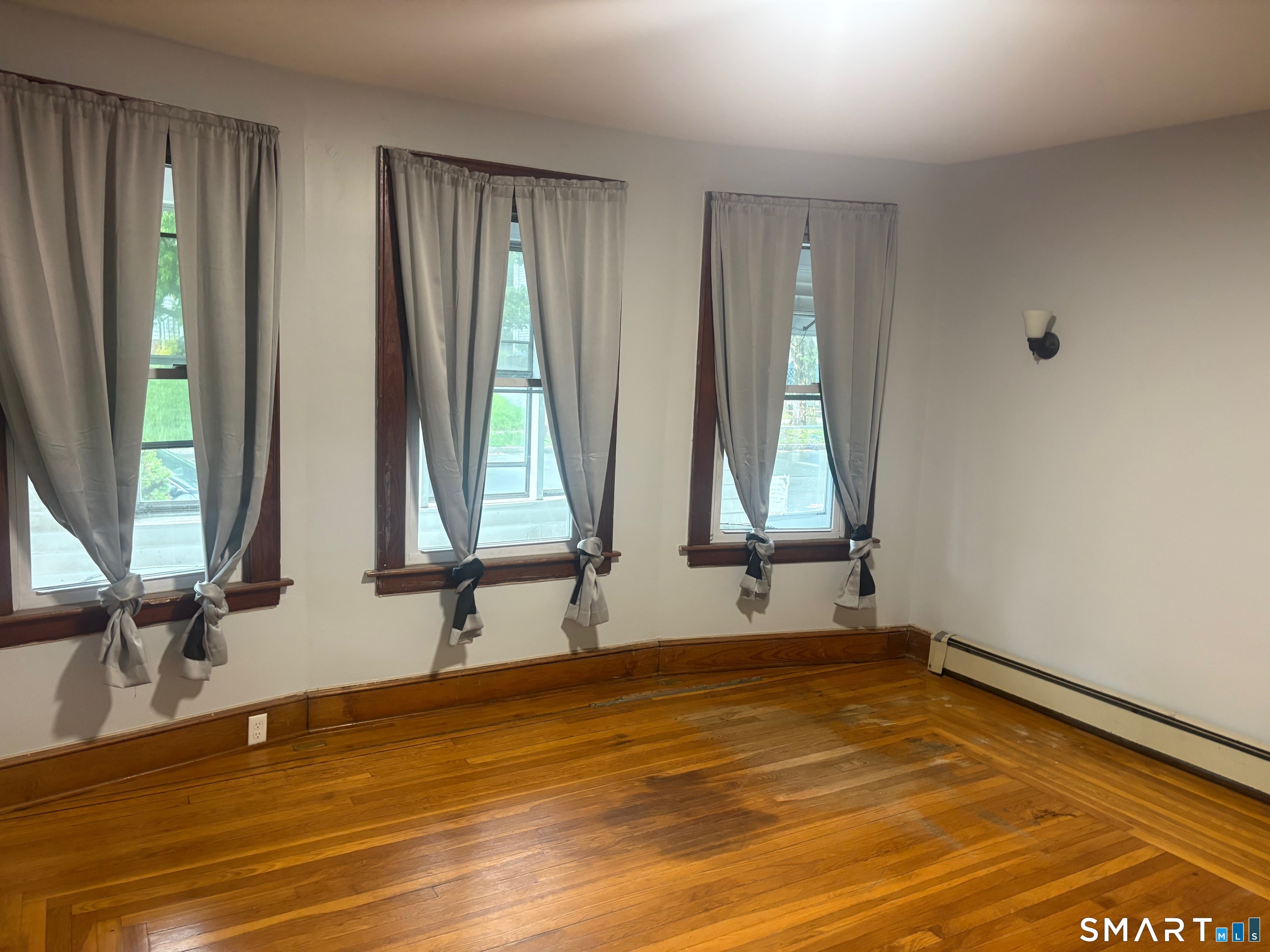 580 High Street Middletown, CT 06457 - Photo 8 of 11 a view of room with window and floor
