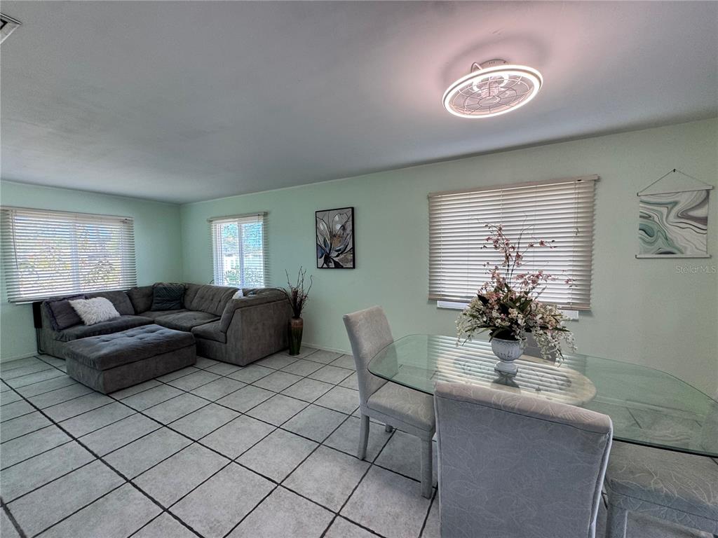 1048 Porpoise Road Venice, FL 34293 - Photo 8 of 26 a living room with furniture