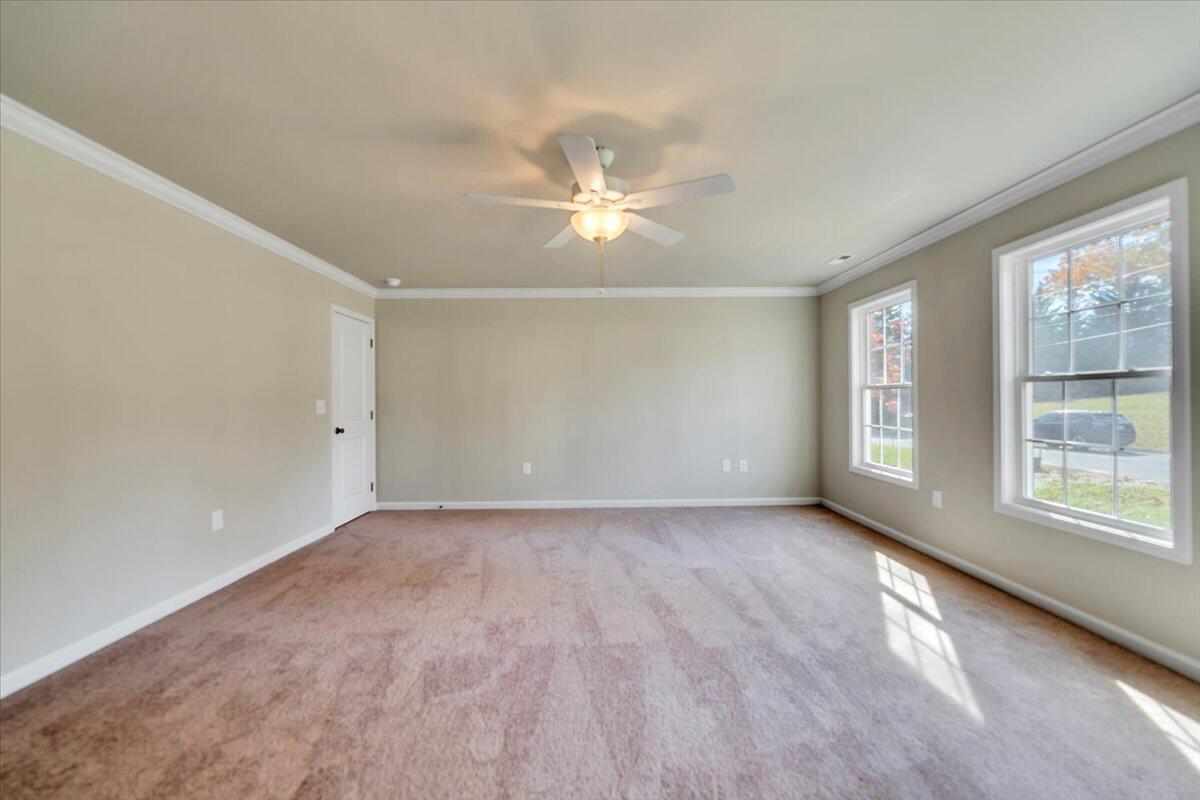 1109 Niagara Road Vinton, VA 24179 - Photo 24 of 43 23_Primary Bedroom