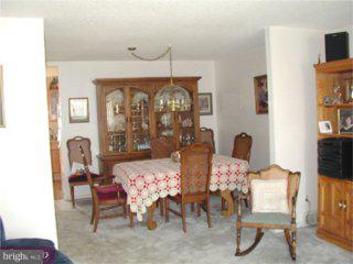 3126 Derry Road Philadelphia, PA 19154 - Photo 4 of 6 Gallery Image 4