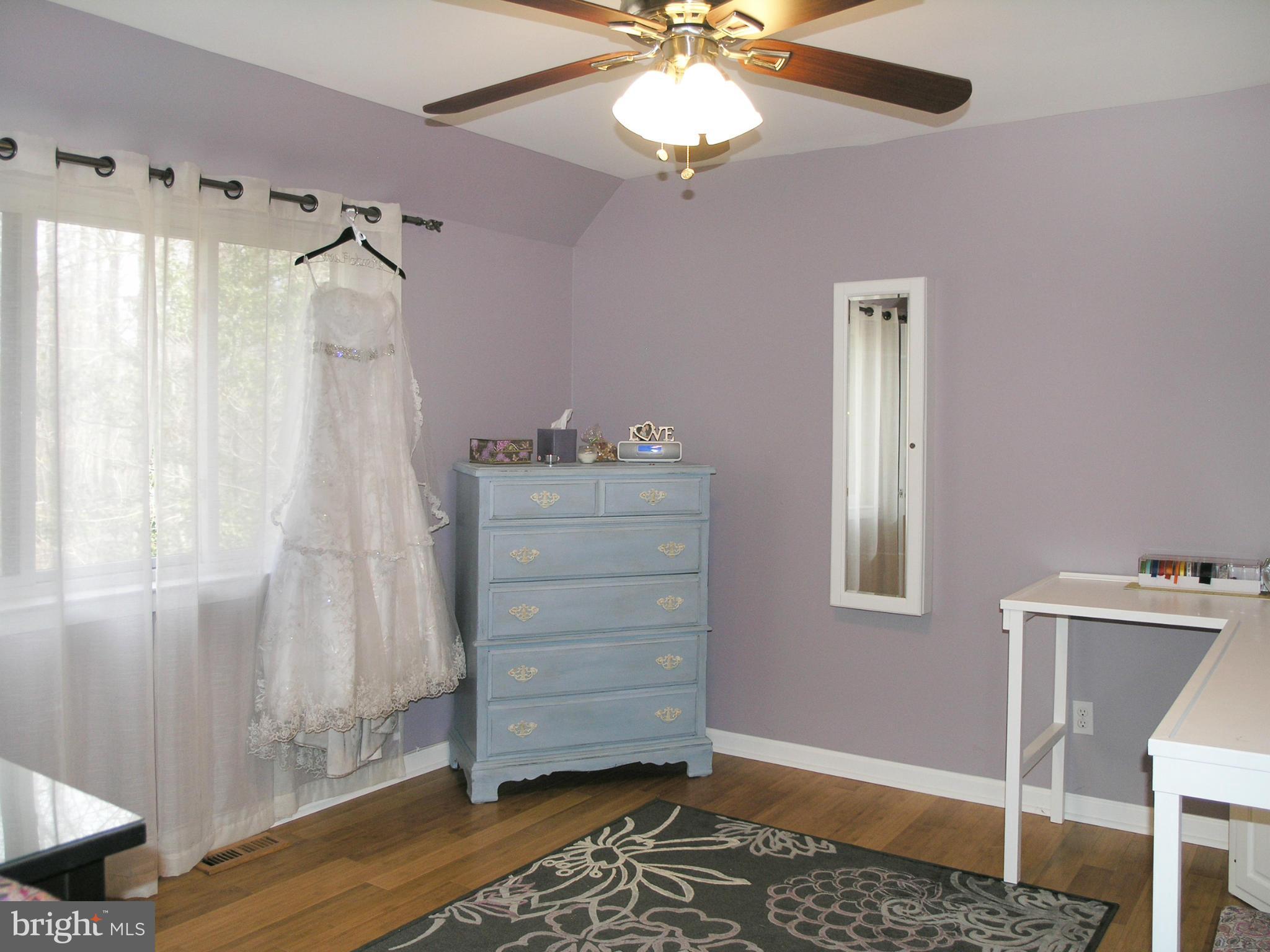 1627 Bentana Way Reston, VA 20190 - Photo 17 of 27 Bedroom