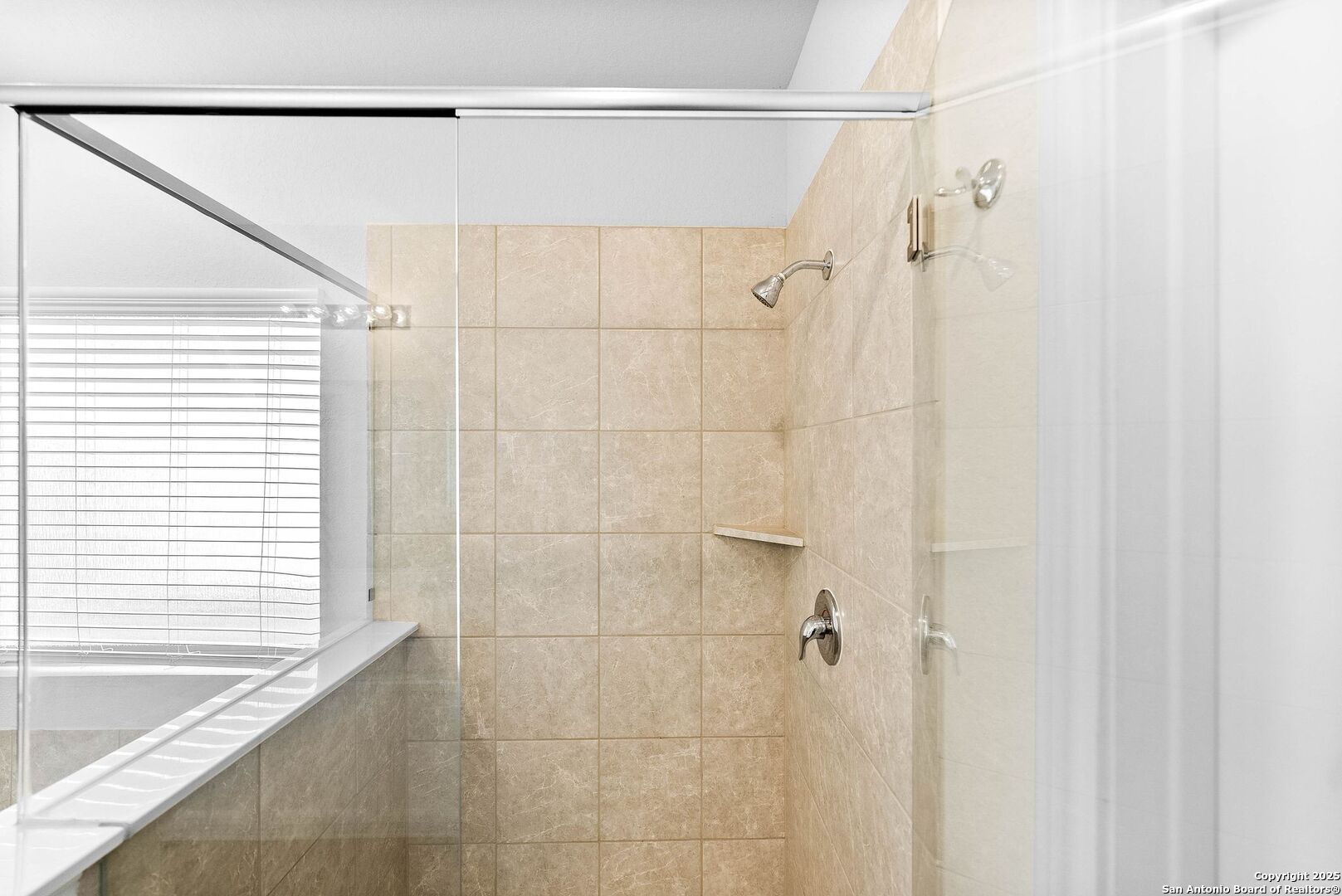 6723 Shiraz Way Converse, TX 78109 - Photo 18 of 33