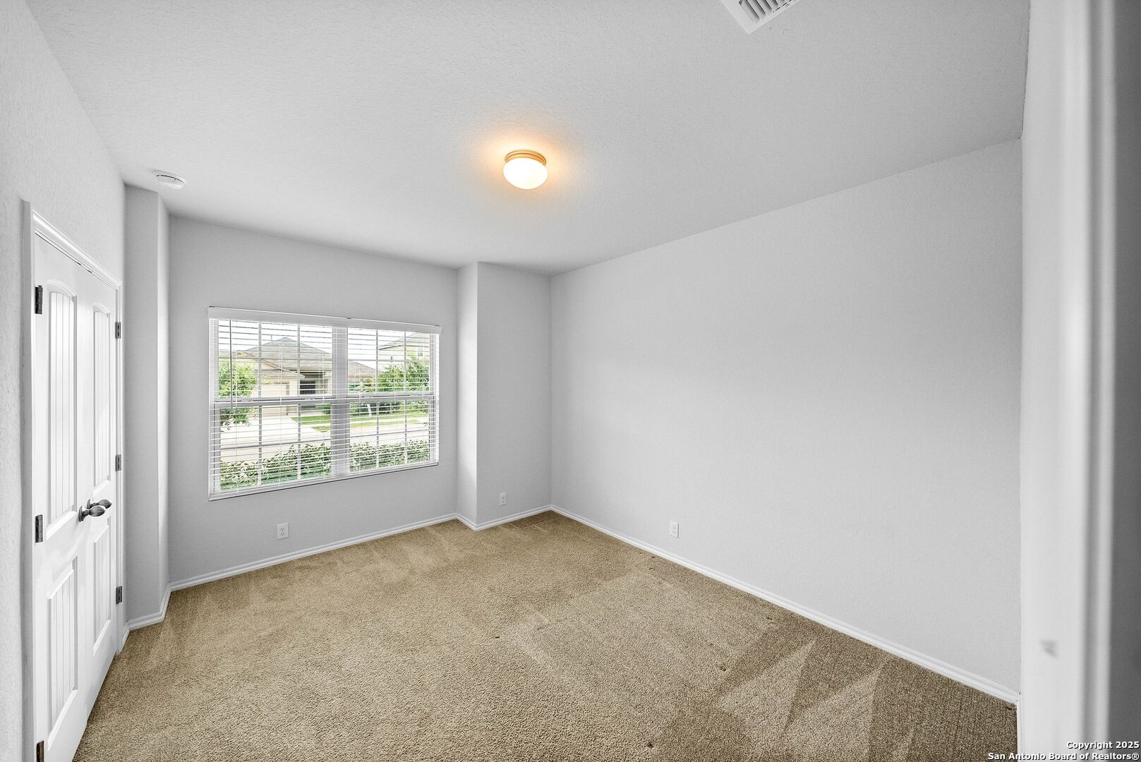 6723 Shiraz Way Converse, TX 78109 - Photo 20 of 33