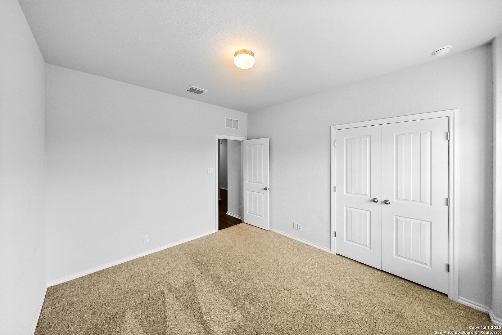 6723 Shiraz Way Converse, TX 78109 - Photo 21 of 33