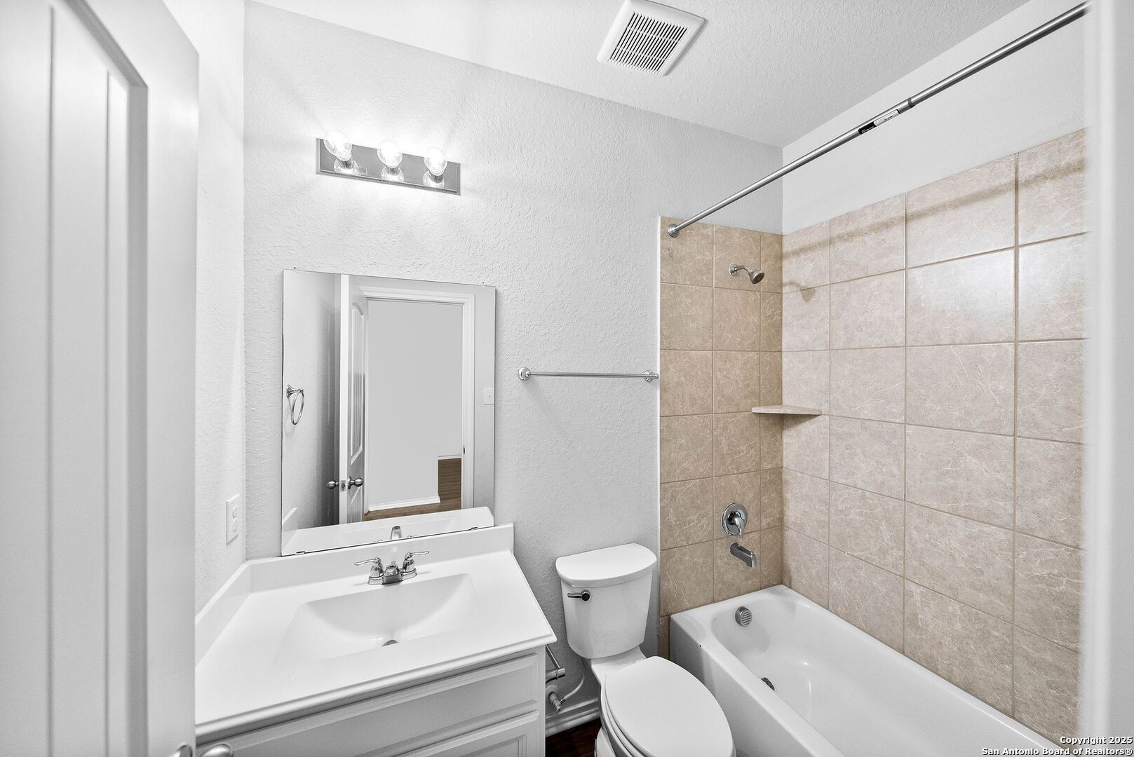 6723 Shiraz Way Converse, TX 78109 - Photo 24 of 33