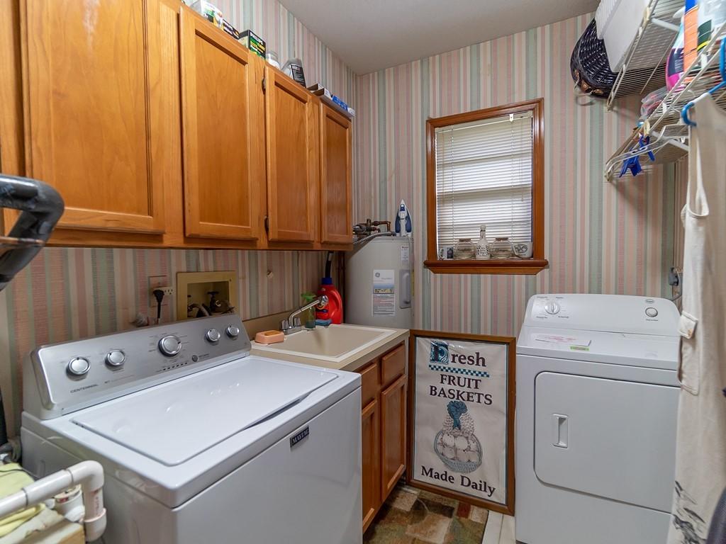 27 Sailfish Lane Ocean Ridge, FL 33435 - Photo 25 of 40 025_Laundry Room
