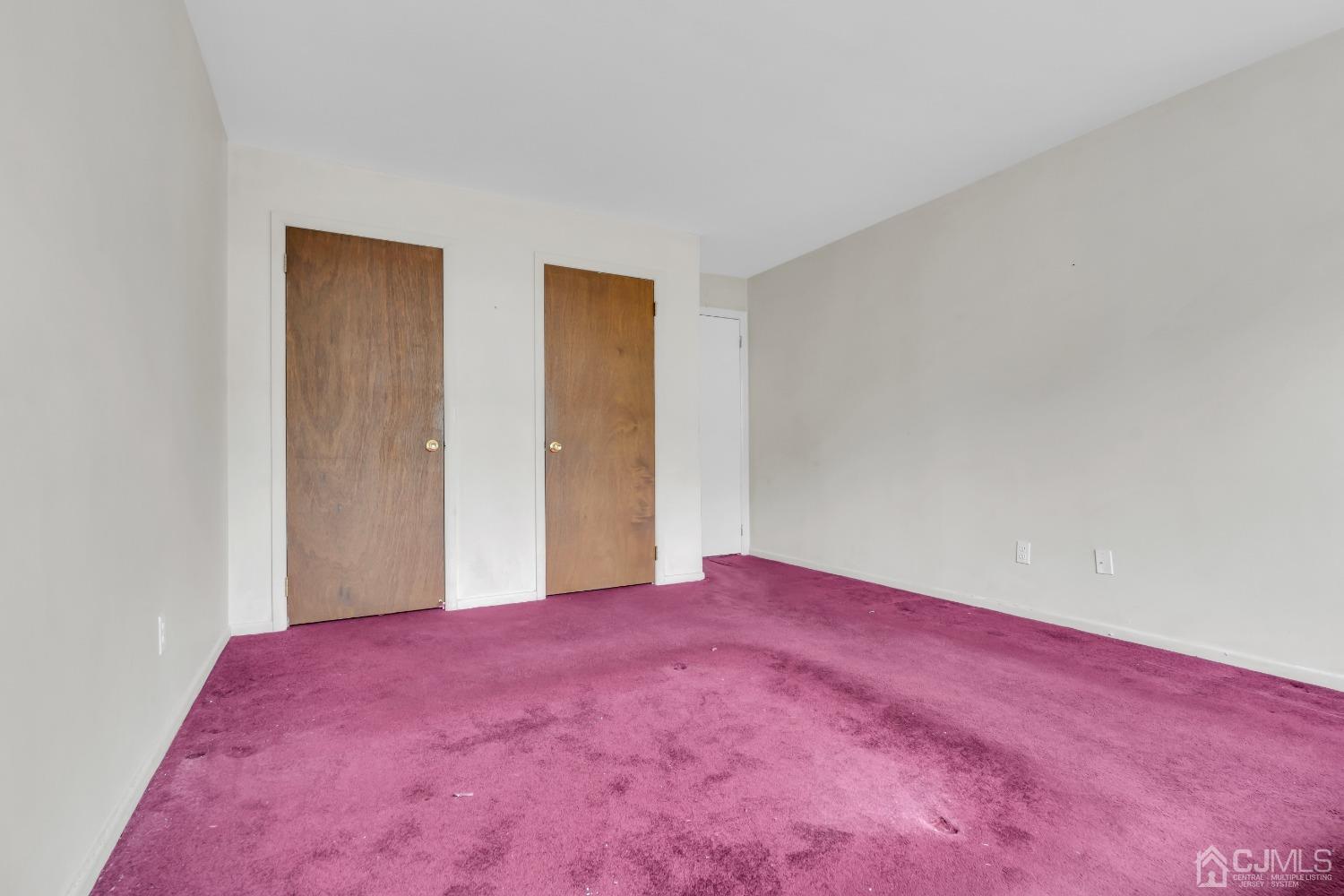 25 Hanover Square Middlesex, NJ 08846 - Photo 9 of 15 a view of empty room