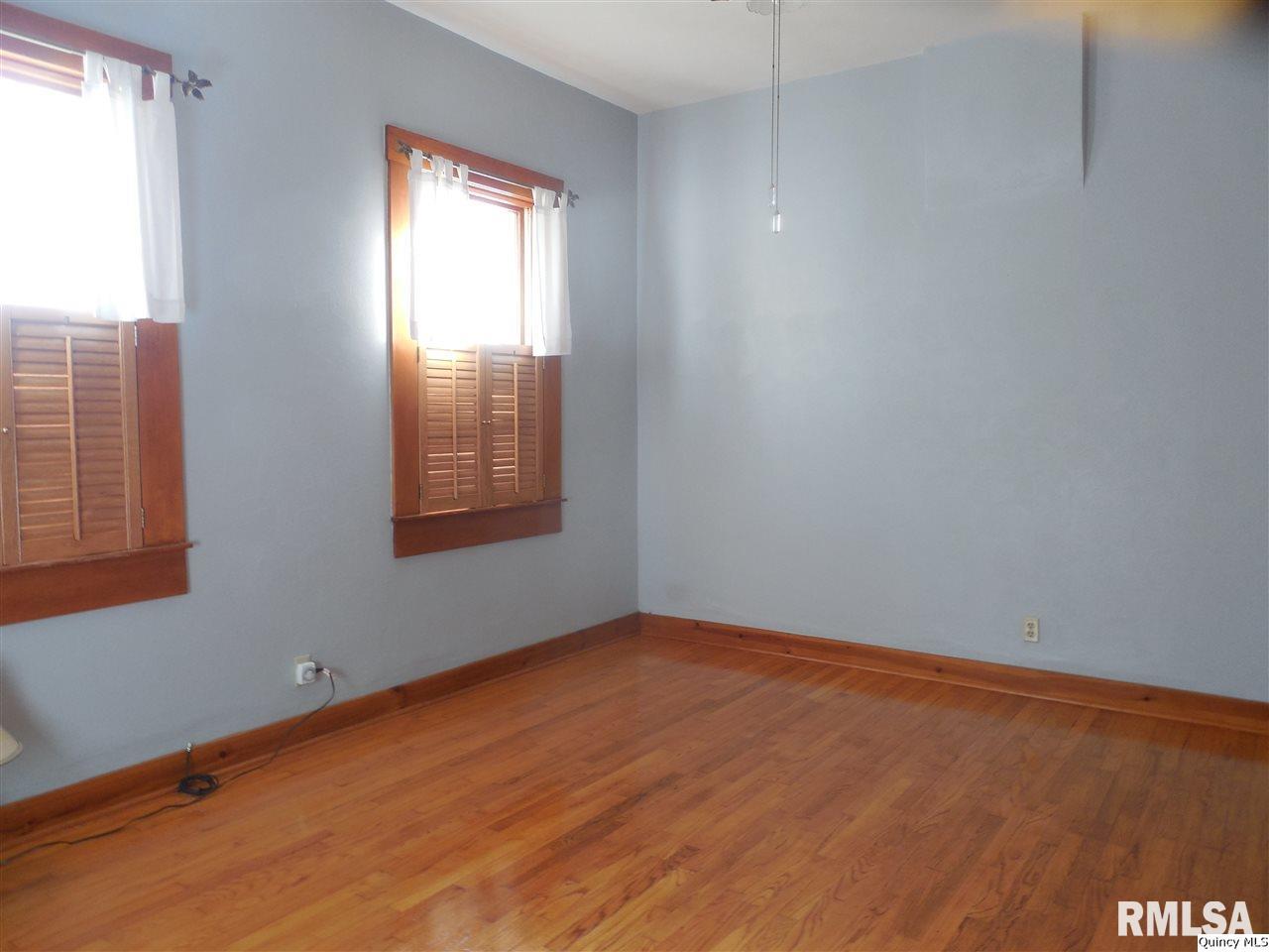 805 Monroe Street Quincy, IL 62301 - Photo 11 of 21 Gallery Image 11