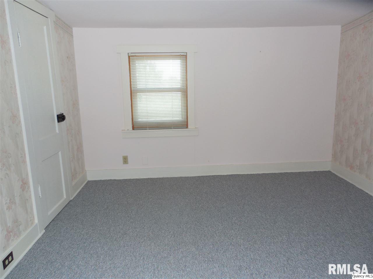 805 Monroe Street Quincy, IL 62301 - Photo 13 of 21 Gallery Image 13