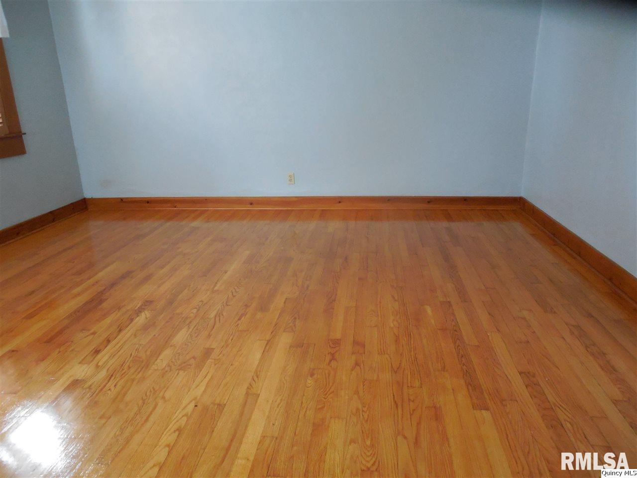 805 Monroe Street Quincy, IL 62301 - Photo 10 of 21 Gallery Image 10
