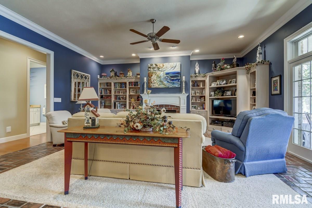 3400 Embassy Drive Springfield, IL 62711 - Photo 18 of 50