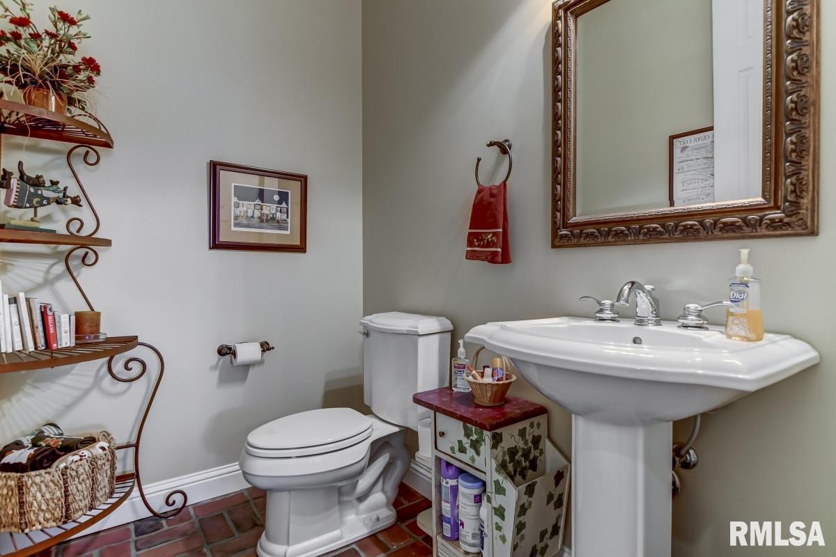 3400 Embassy Drive Springfield, IL 62711 - Photo 29 of 50