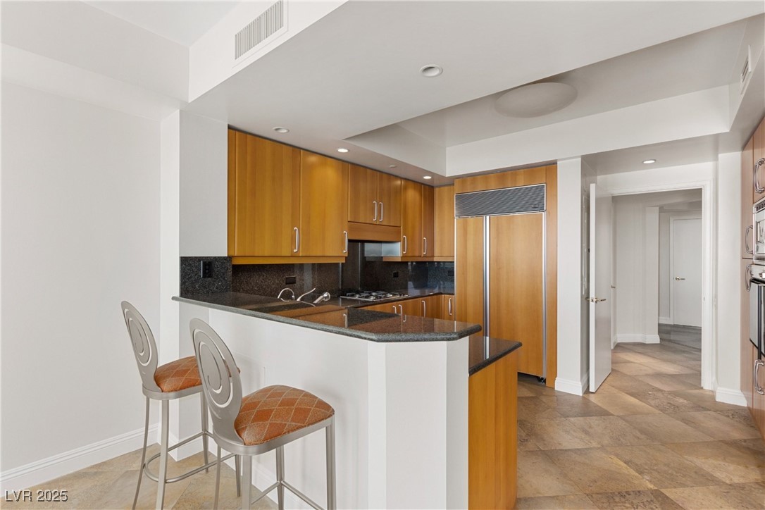2877 Paradise Road, Unit 2203 Las Vegas, NV 89109 - Photo 16 of 34 Gallery Image 16