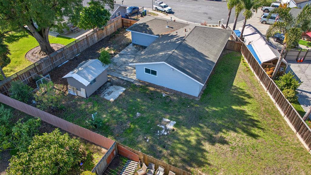 136 Lester Court Watsonville, CA 95076 - Photo 26 of 32 a view of yard from a balcony