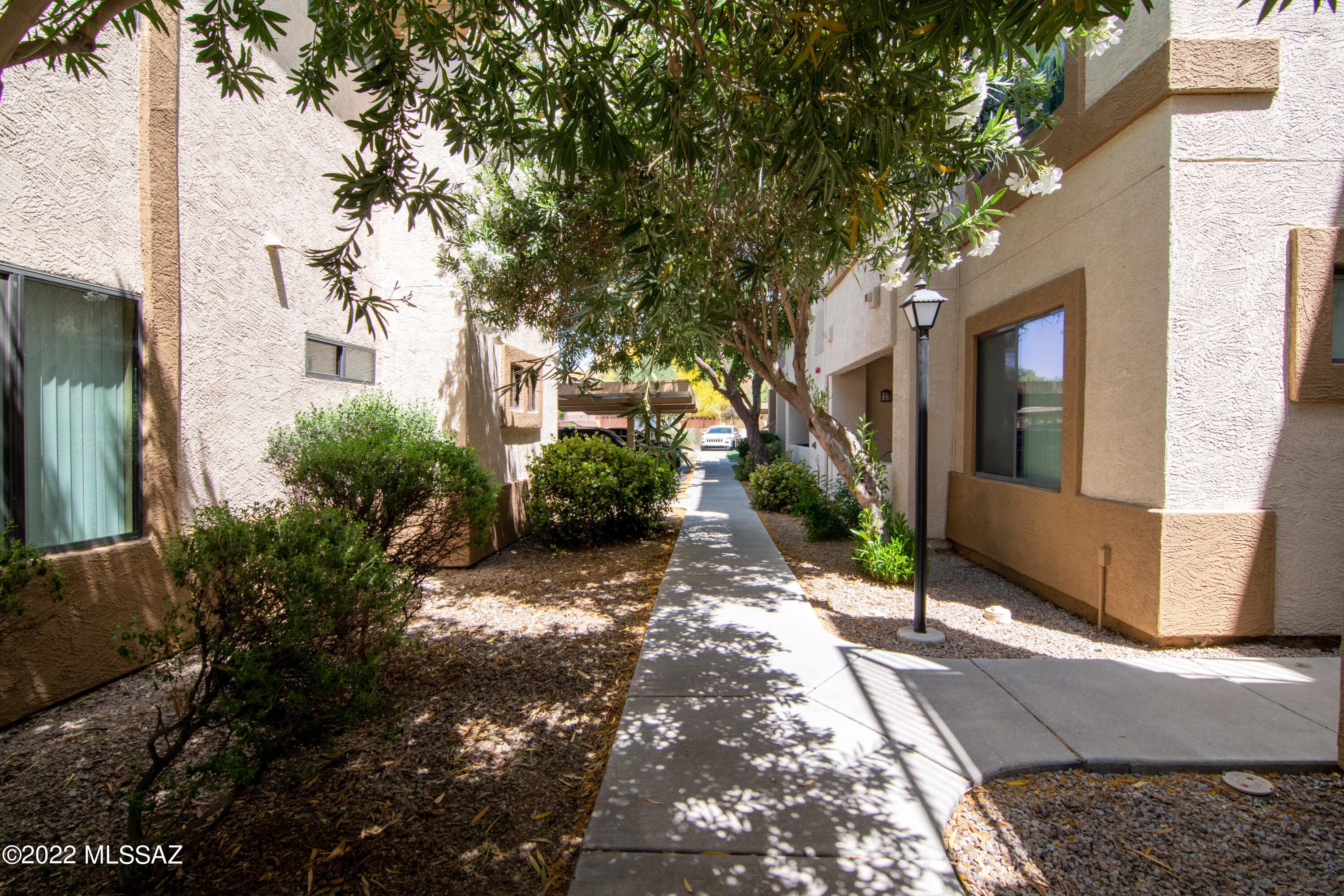 2550 East River Road, Unit 15103 Tucson, AZ 85718 - Photo 2 of 27