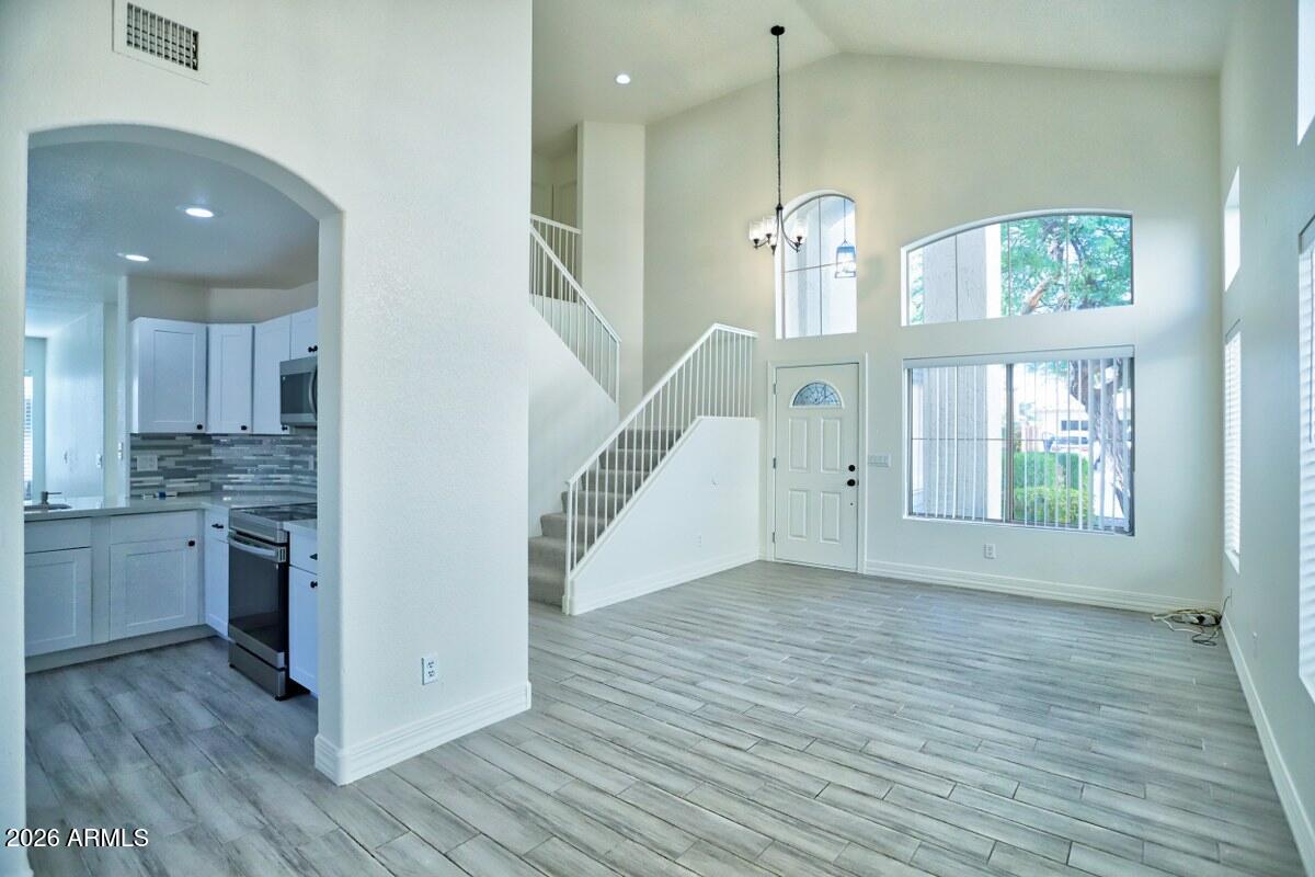 333 West Colt Road Tempe, AZ 85284 - Photo 5 of 45