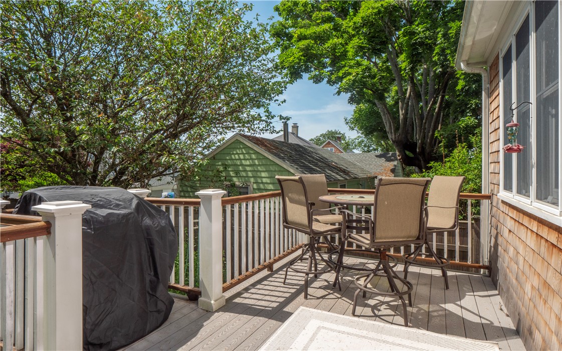 8 Prescott Hall Road Newport, RI 02840 - Photo 43 of 45