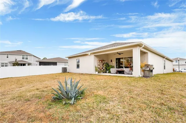 $439,990 | 585 Pink Ibis Bend, St. Cloud, FL 34772