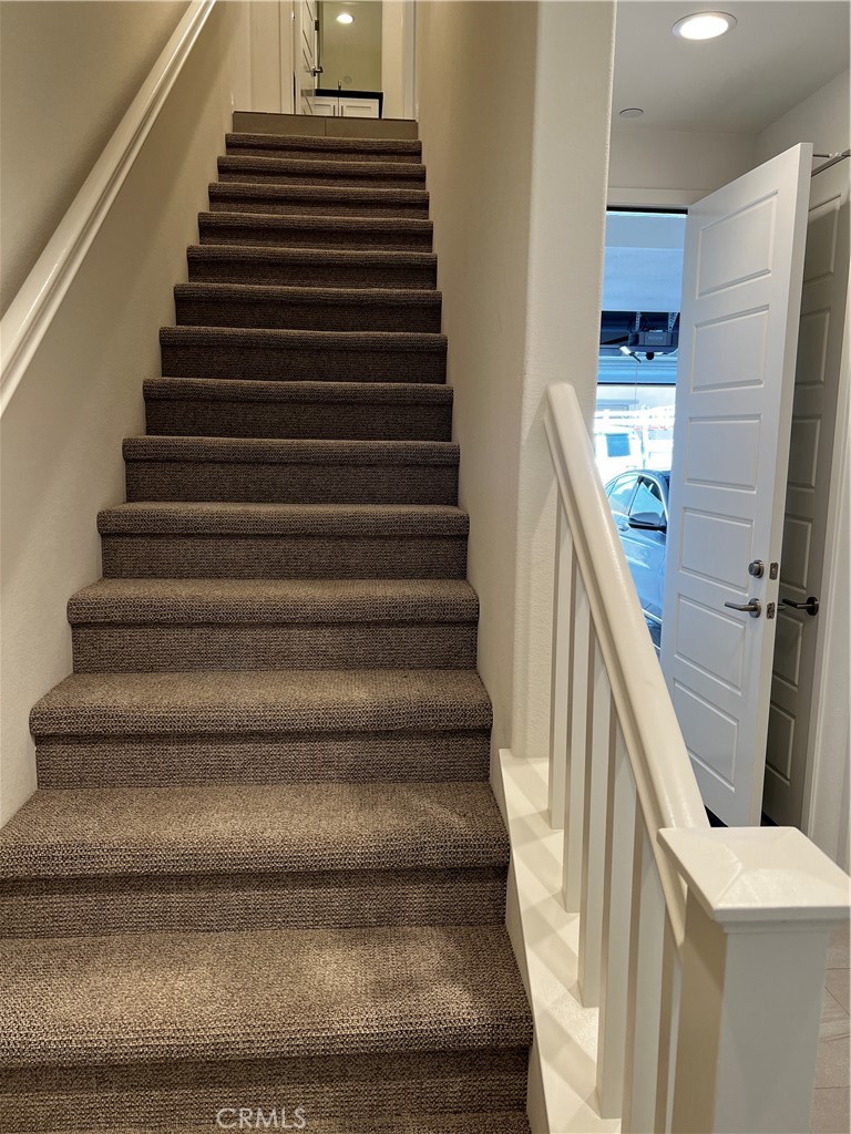 155 Hideaway Loop Mission Viejo, CA 92692 - Photo 14 of 18 a view of entryway