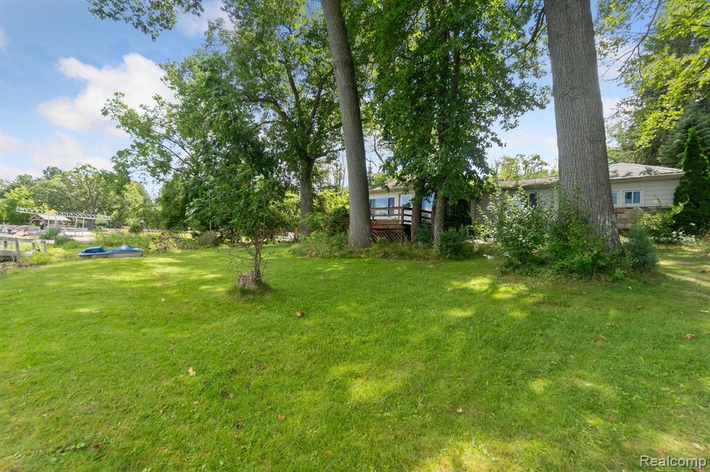 2296 Grove Park Road Fenton, MI 48430 - Photo 29 of 49