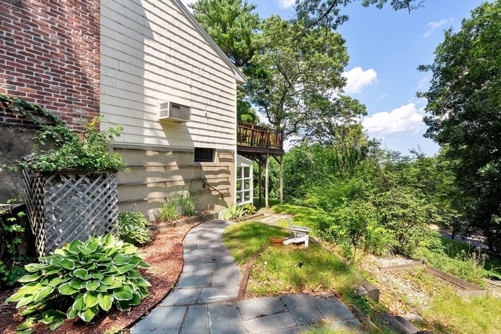 14 Hartford Road Arlington, MA 02474 - Photo 35 of 39