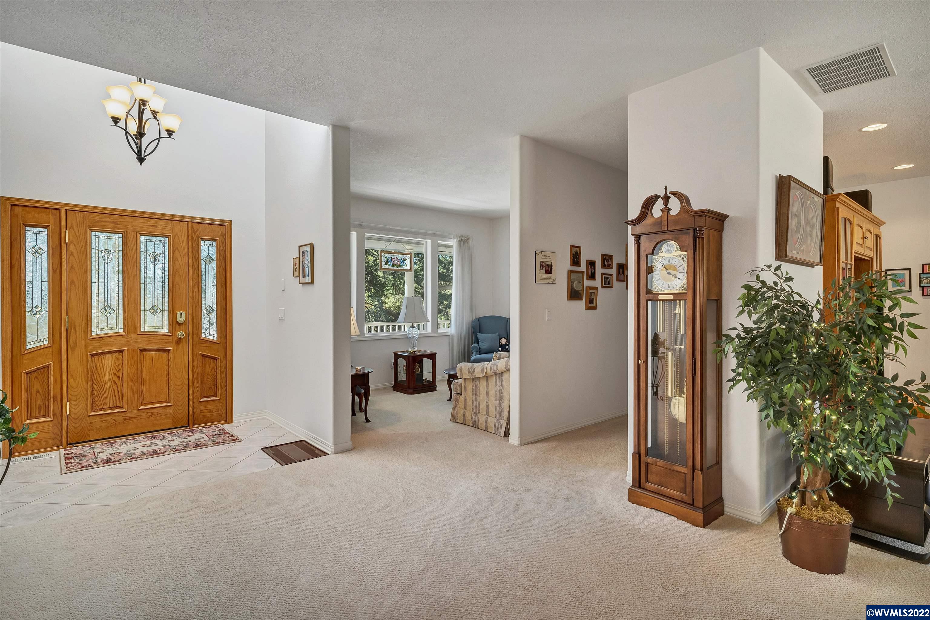 4434 Forest Ridge Road Northeast Silverton, OR 97381 - Photo 8 of 42 Gallery Image 8