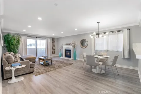 $1,100,000 | 1417 South Westgate Avenue, Unit 203, Los Angeles, CA 90025