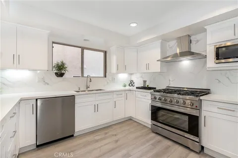 $1,085,000 | 1417 South Westgate Avenue, Unit 203, Los Angeles, CA 90025