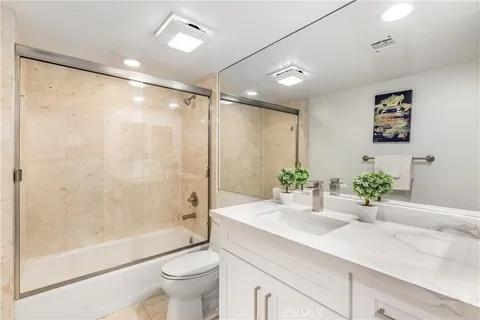 $1,085,000 | 1417 South Westgate Avenue, Unit 203, Los Angeles, CA 90025