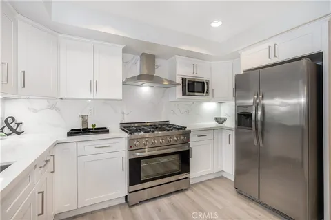 $1,085,000 | 1417 South Westgate Avenue, Unit 203, Los Angeles, CA 90025