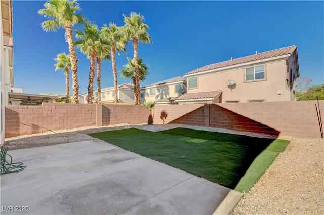 $2,100 | 9110 Rushing Wind Avenue, Las Vegas, NV 89148