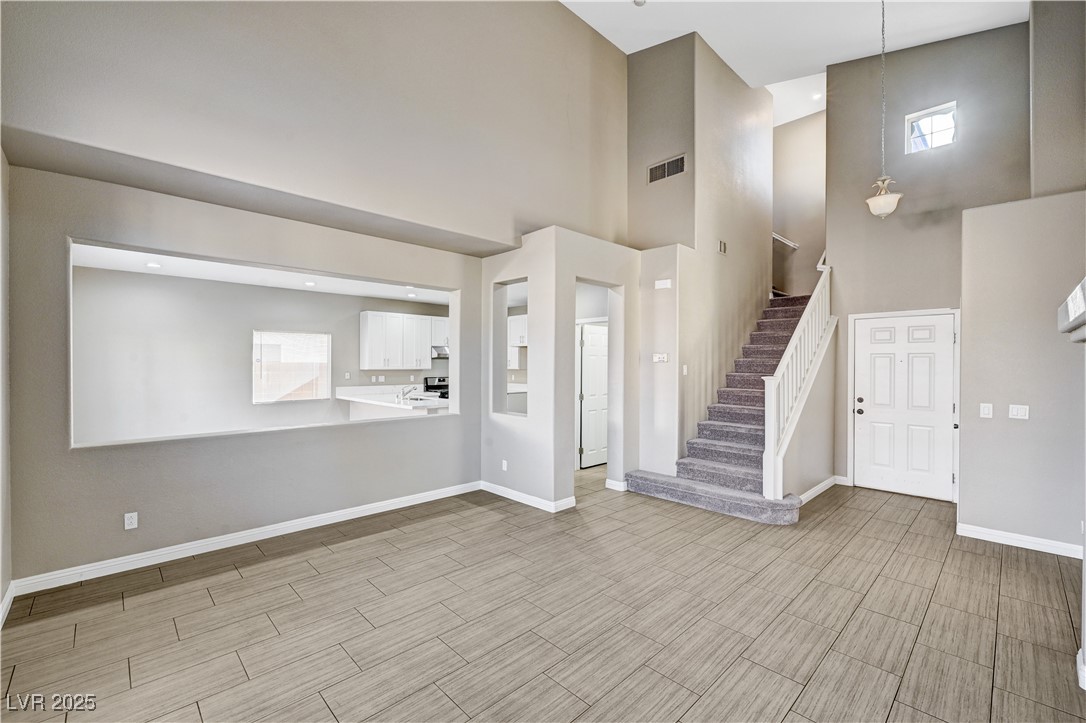 9110 Rushing Wind Avenue Las Vegas, NV 89148 - Photo 8 of 42