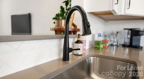 $2,900 | 2635 West Trade Street, Unit ASHER, Charlotte, NC 28208