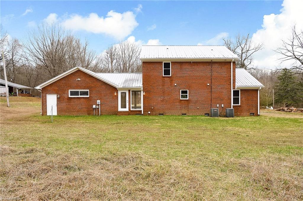993 Bethesda Road Lexington, NC 27295 - Photo 4 of 26 Gallery Image 4